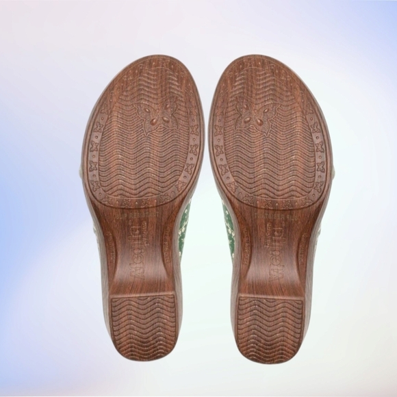 ALEGRIA Sierra Green Acres Sandal - Picture 6 of 9